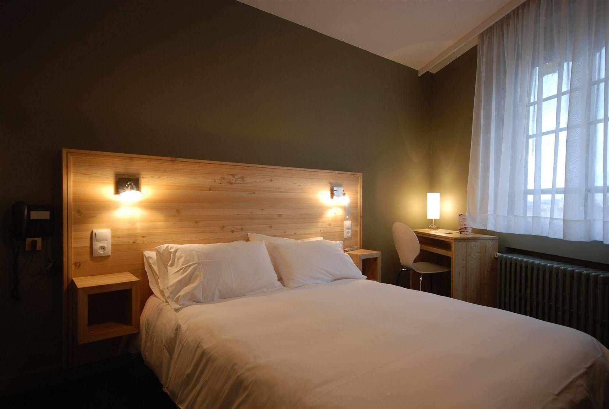 Mon Hotel A Gap Bagian luar foto